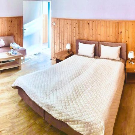 Gosciniec Nad Zalewem Hotell Kąty Rybackie Exteriör bild