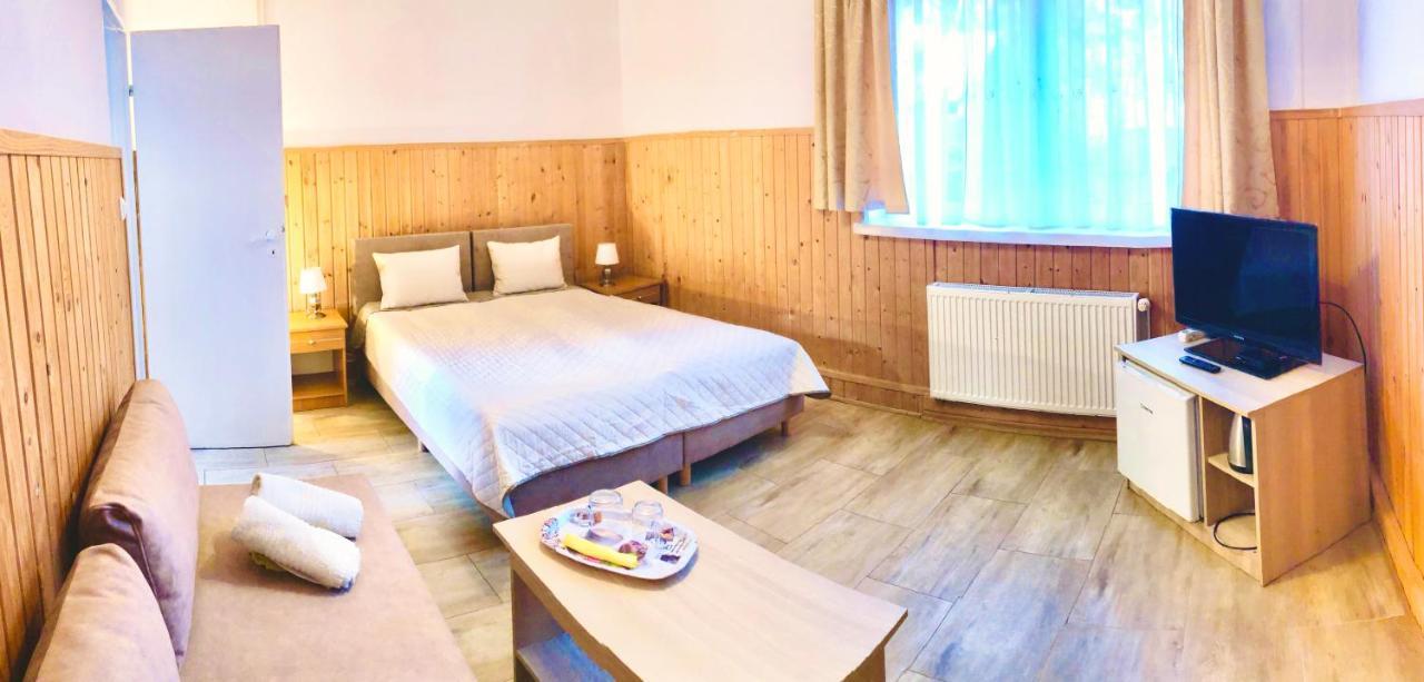 Gosciniec Nad Zalewem Hotell Kąty Rybackie Exteriör bild