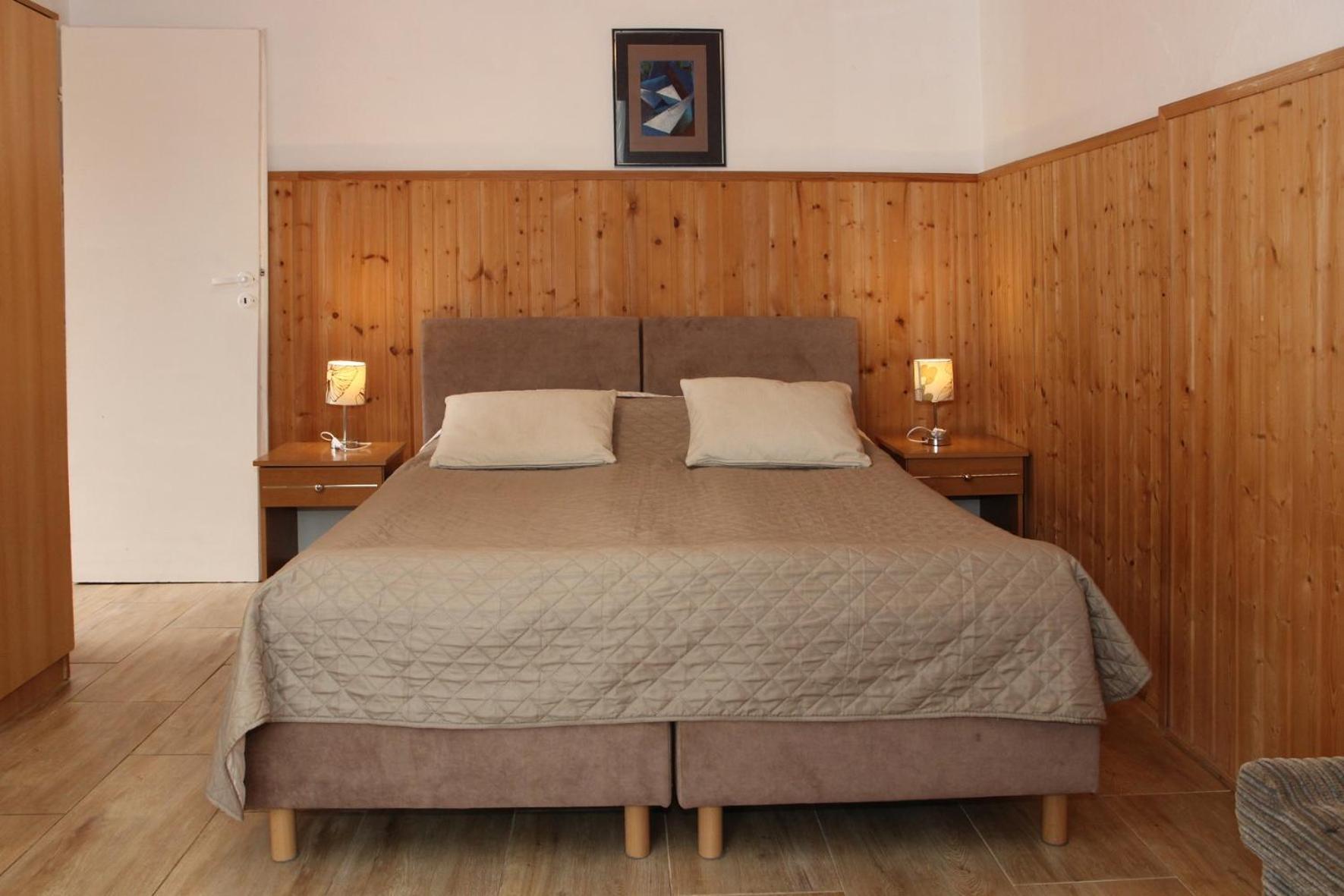 Gosciniec Nad Zalewem Hotell Kąty Rybackie Exteriör bild